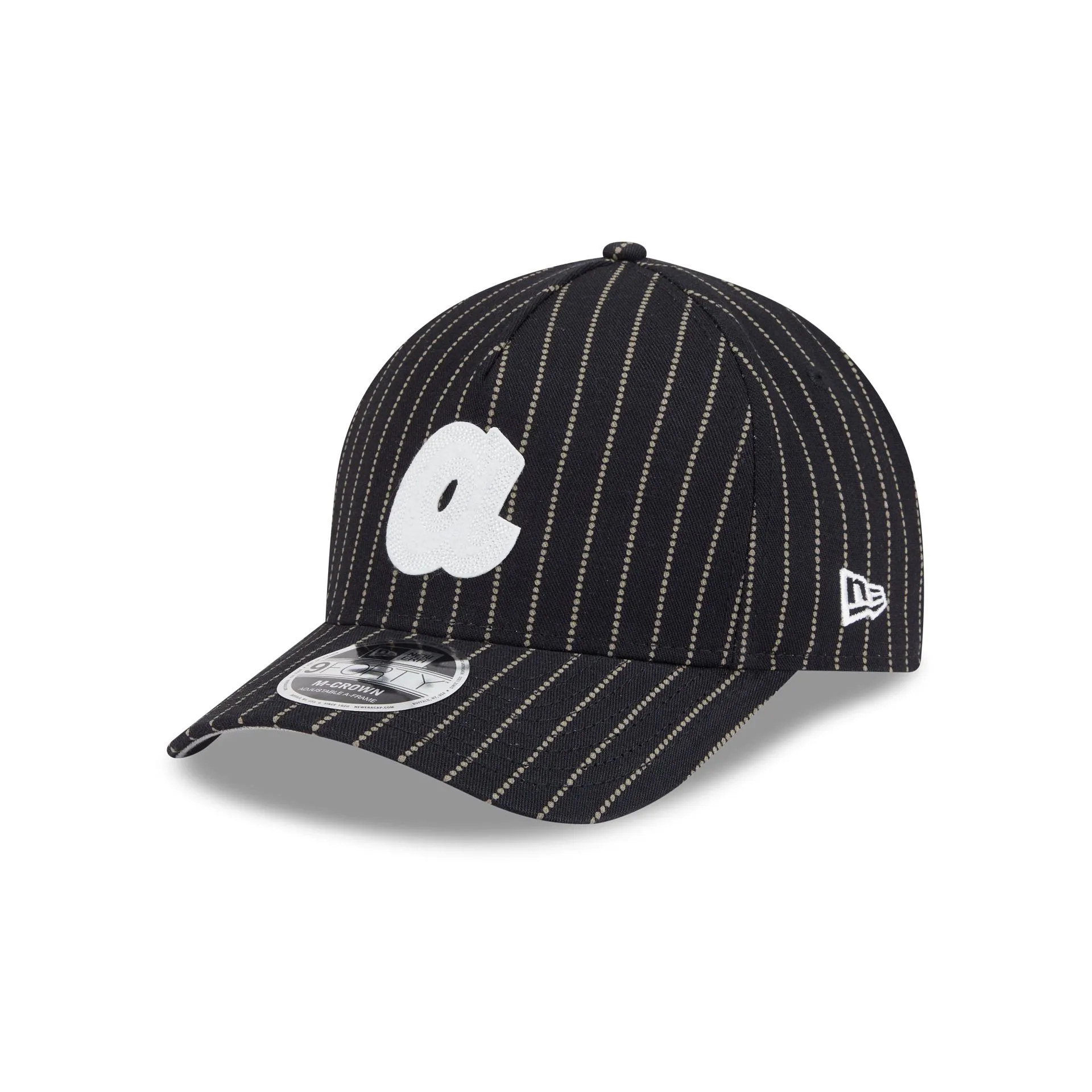 Atlanta Braves Three Looms Pinstripe 9FORTY A-Frame M-Crown Adjustable