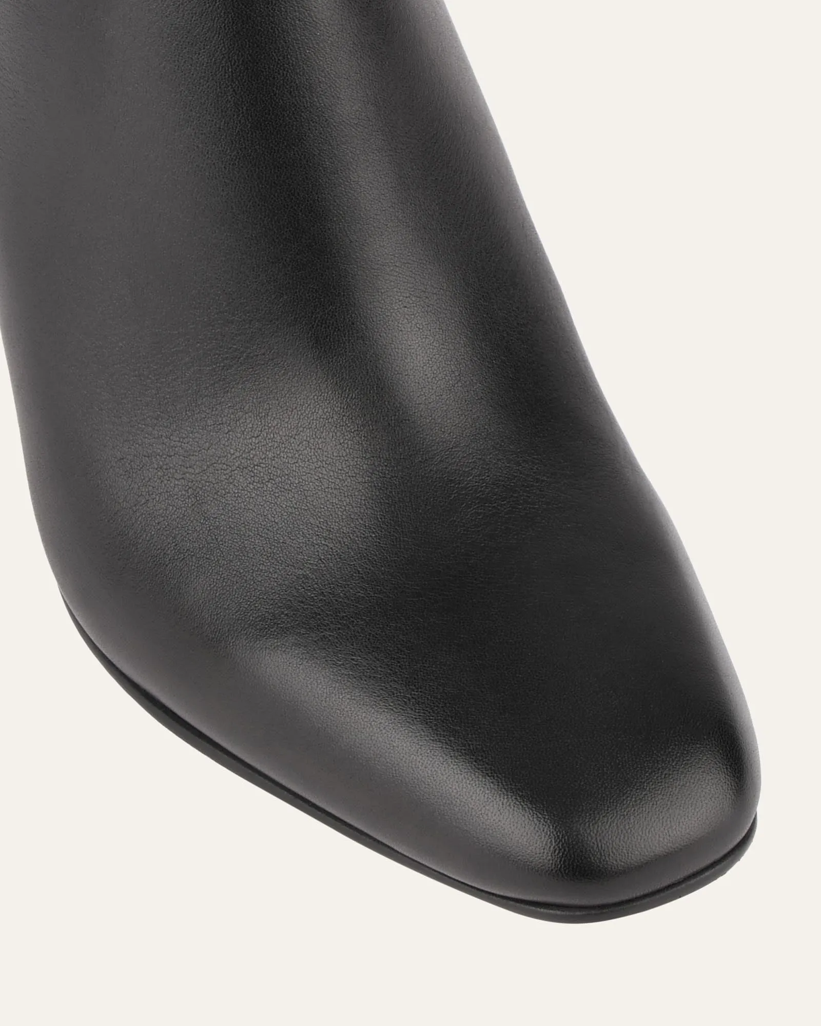 STORMI KNEE BOOTS BLACK LEATHER